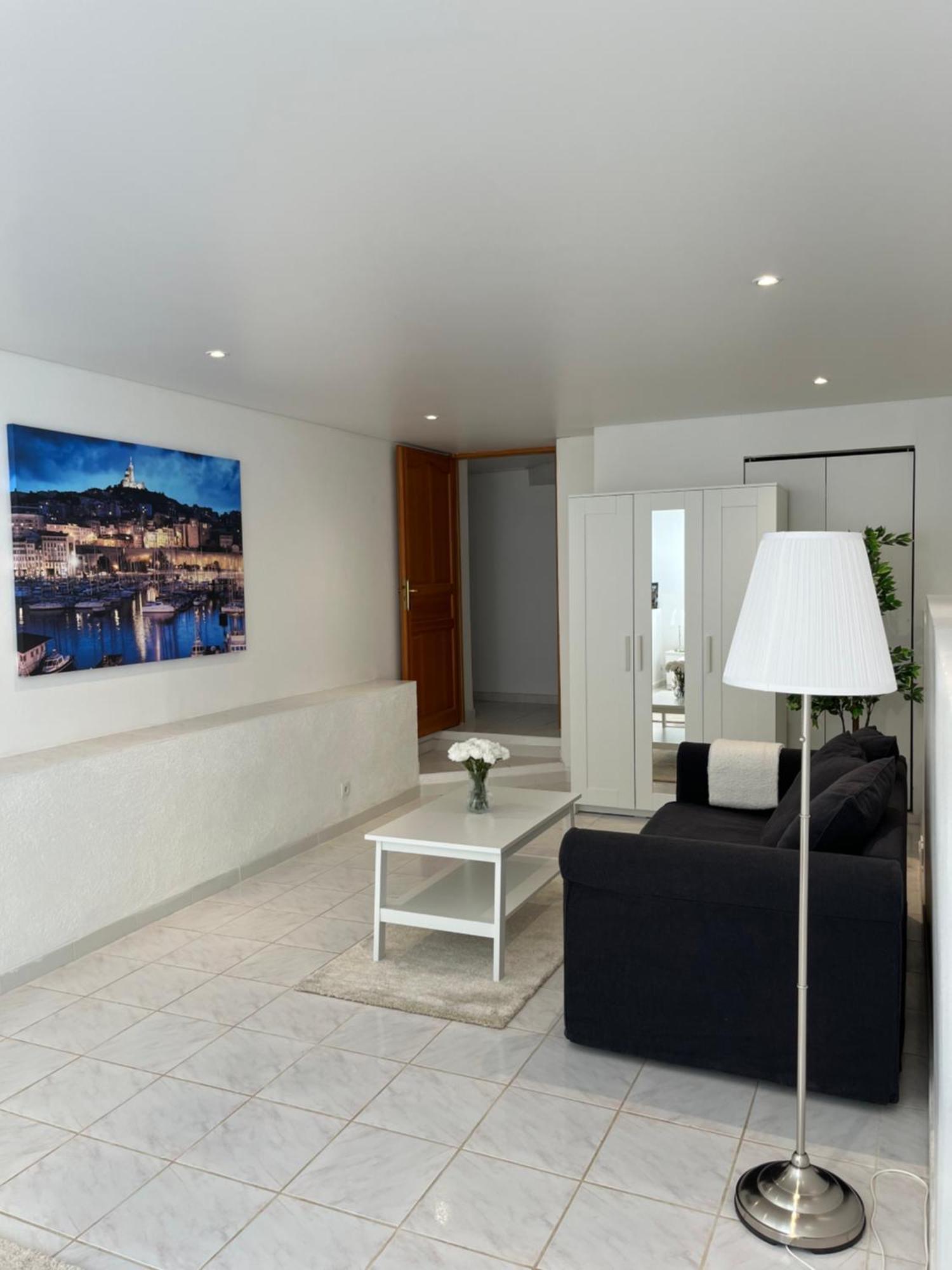 T3 Avec Jardin Et Piscine Privee Lejlighed Velaux Eksteriør billede